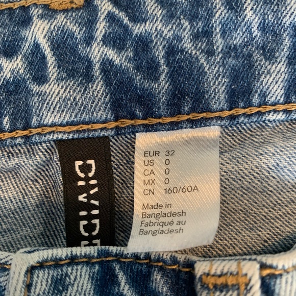 H and M Divided baggy wide leg jeans - Picture 4 of 4